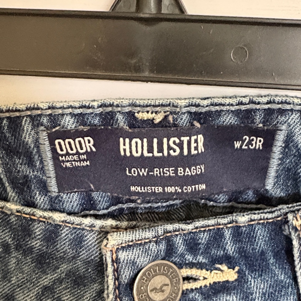 Hollister Blue Denim Low-Rise Baggy Jeans